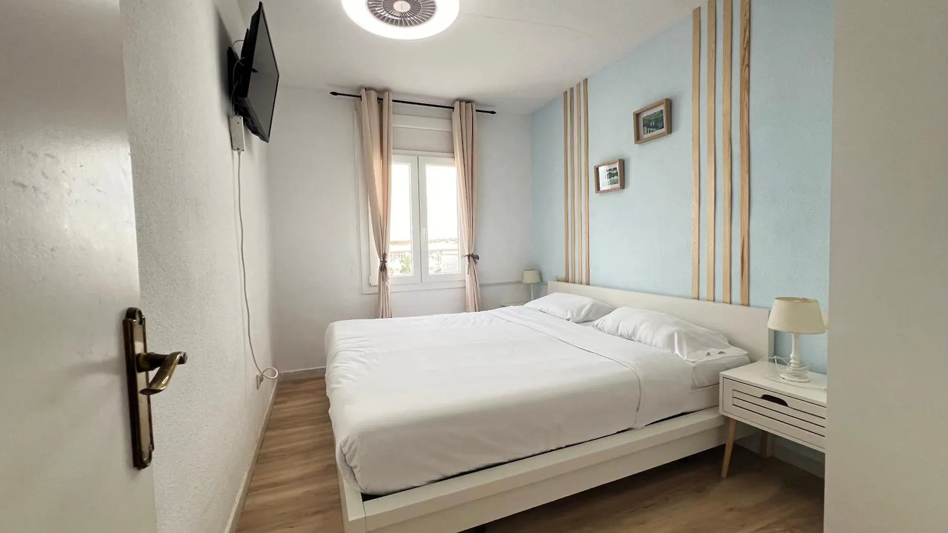 Apartamento Gran Lago Con Vistas Al Canal Ampuriabrava España
